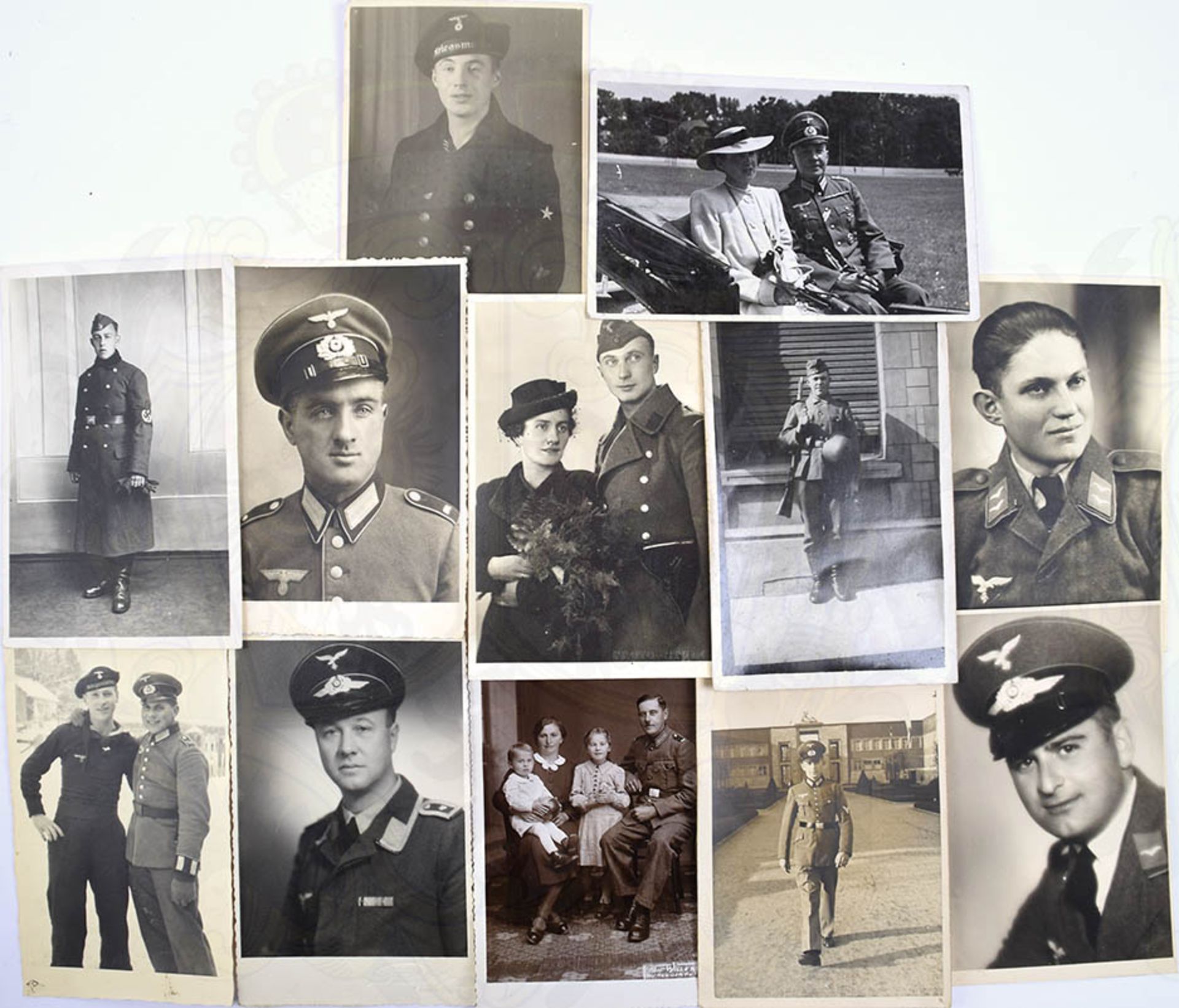 25 PORTRAIT-FOTO-AK, 13x Heer, 6x Luftwaffe, 2x Kriegsmarine, 3x RAD, 1x Polizei, tls. mit Schirm-