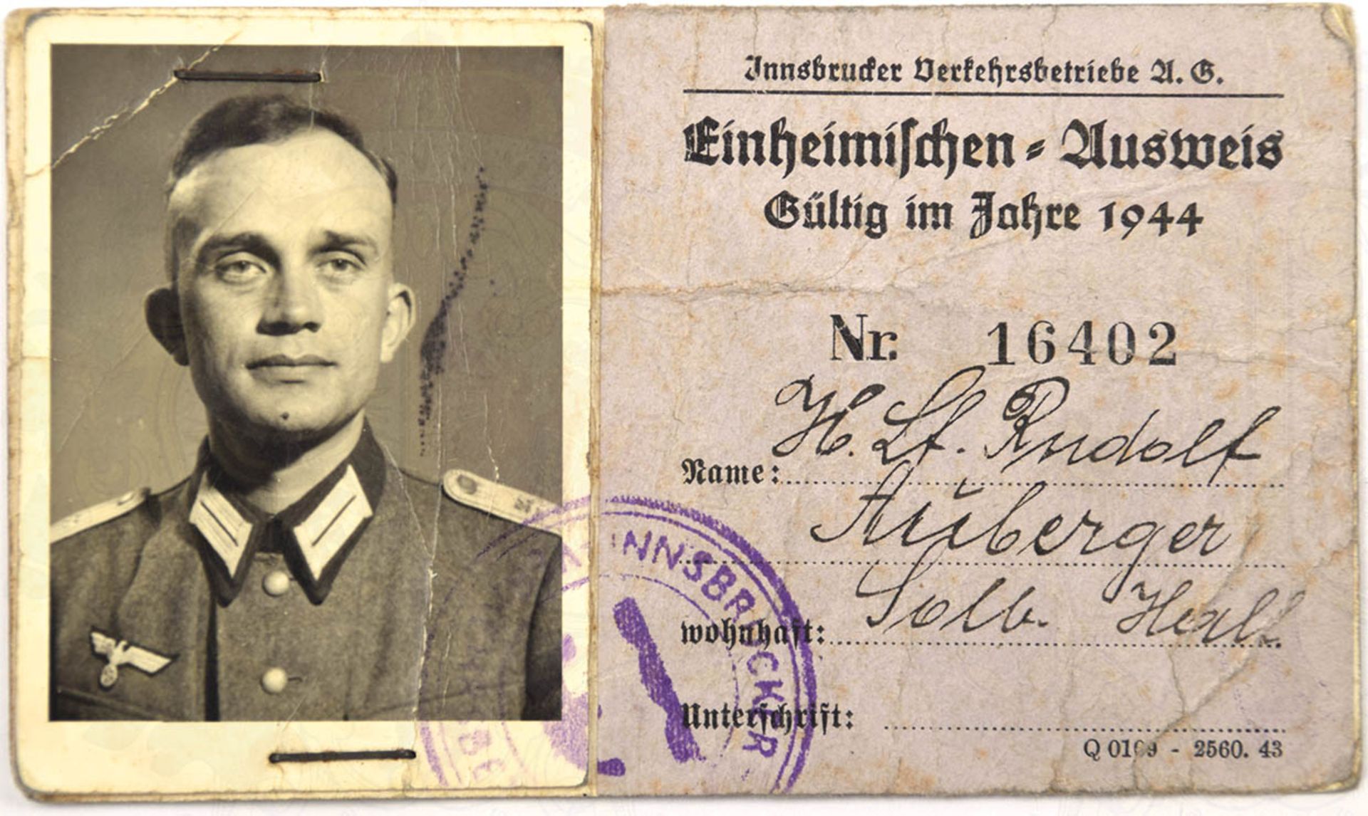 EINHEIMISCHEN-AUSWEIS 1944, Jahresfahrschein d. Innsbrucker Verkehrsbetriebe, f. e. Leutnant im AR
