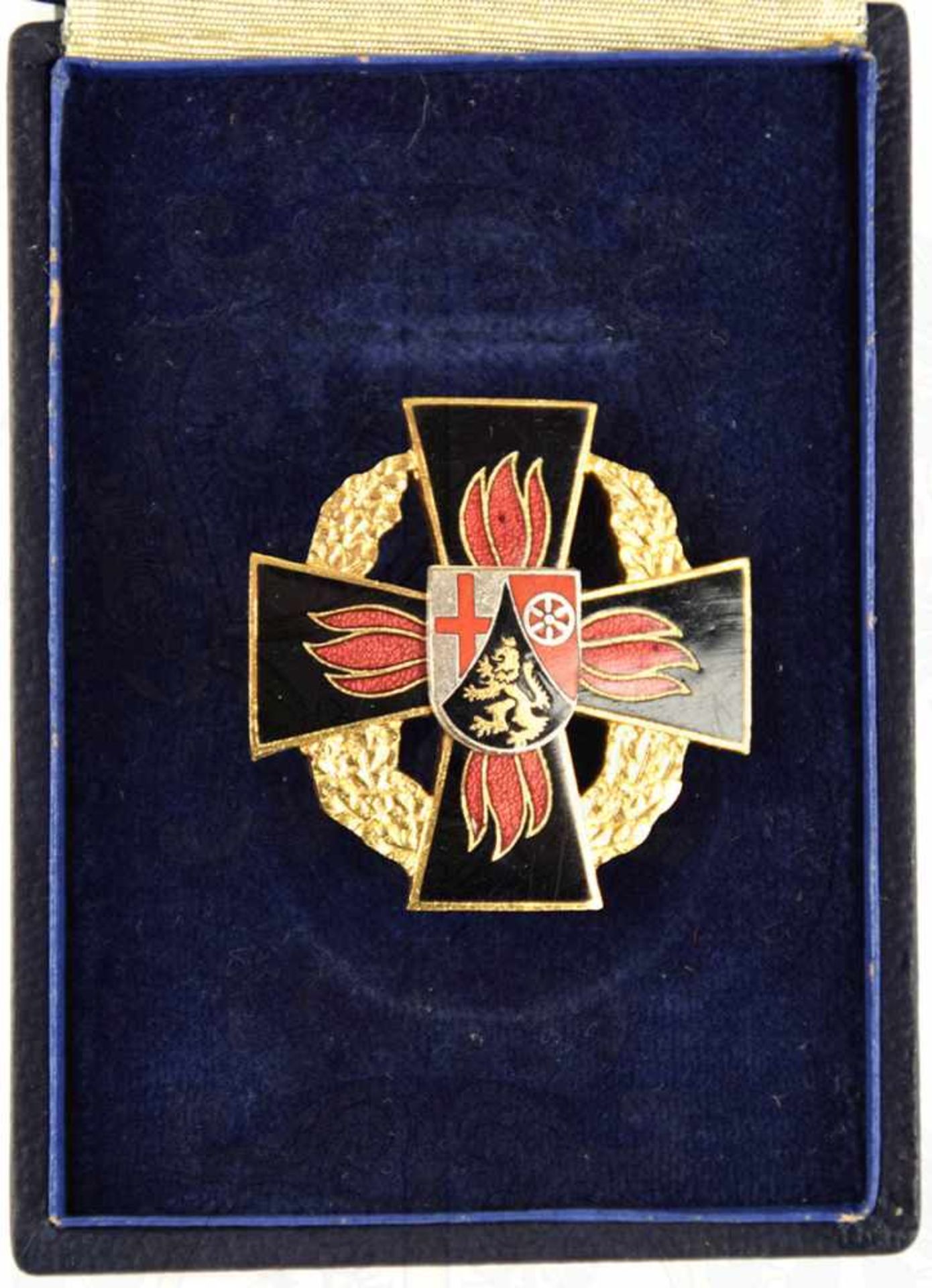 FEUERWEHR-EHRENZEICHEN RHEINLAND-PFALZ, 3. Stufe, Steckkreuz in Gold, ohne Inschrift, 1956-1984,