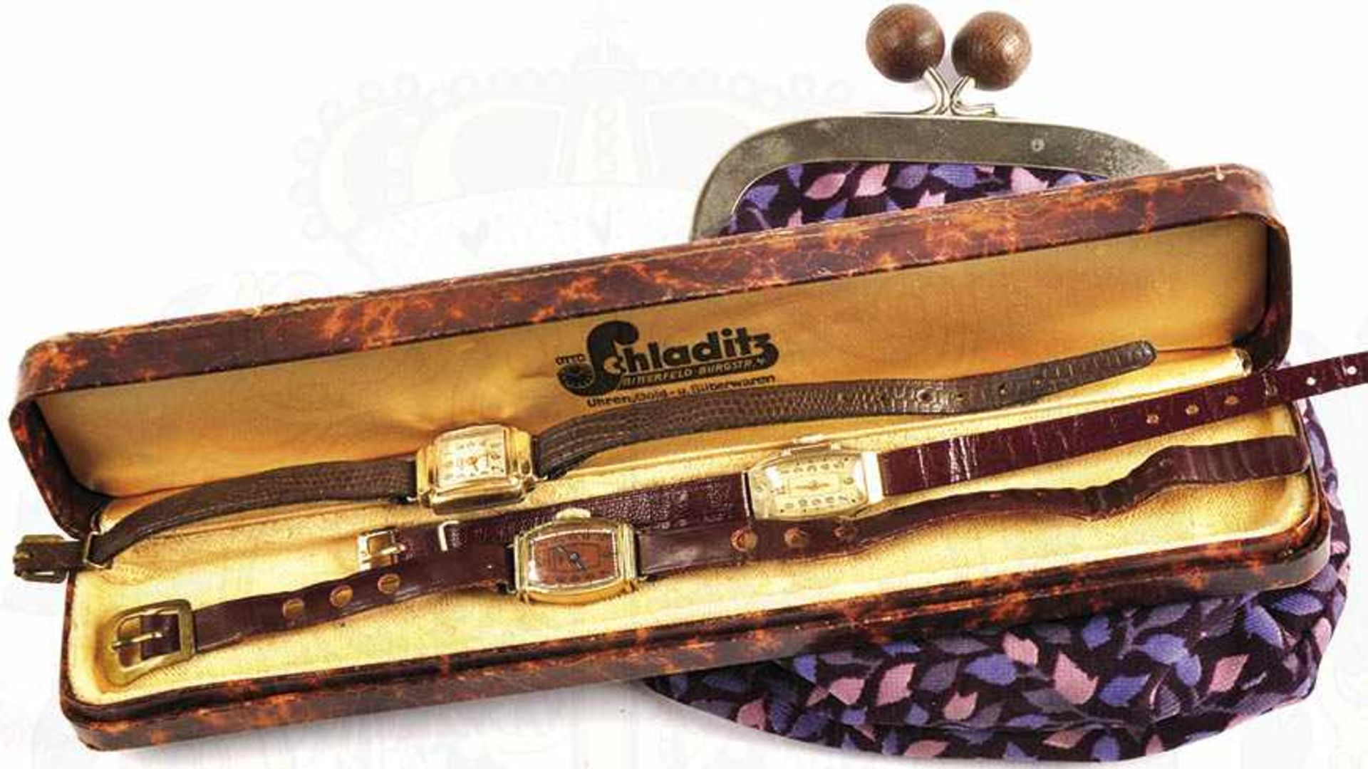 3 DAMEN-ARMBAND-UHREN, Marken „Select“, „RW“ u. „Osco Parat“, Walz-Double´, braune Armbänder, etw.