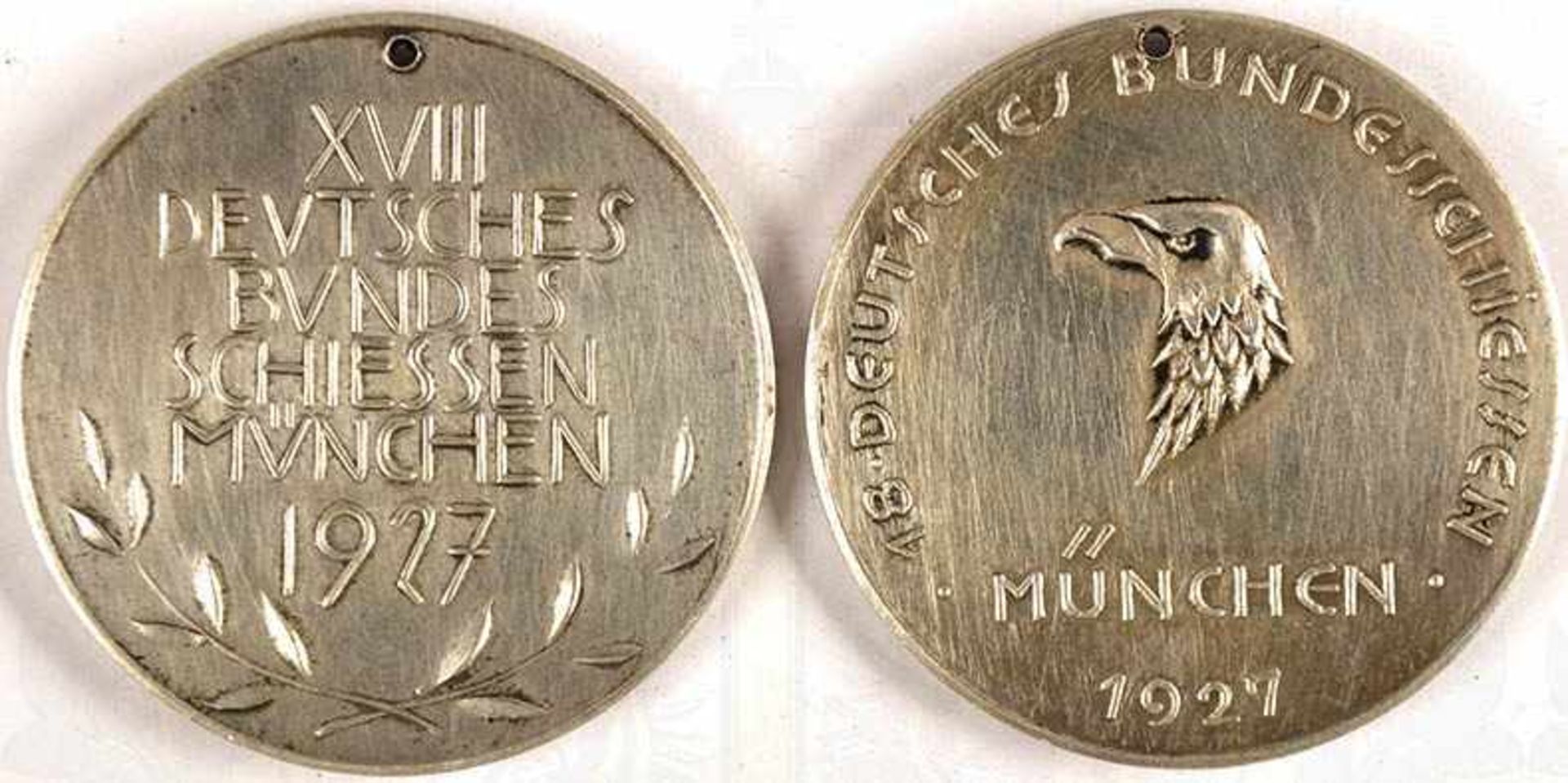 2 MEDAILLEN „18. Deutsches Bundesschiessen München 1927“, bde. Silber, Punze „950“, reliefierter