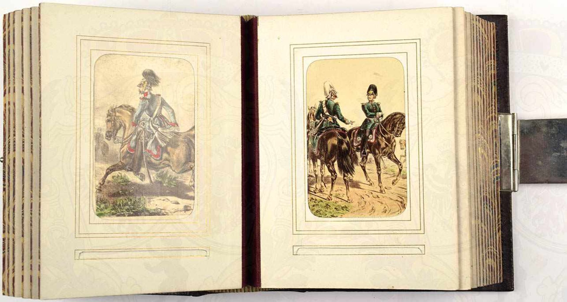 FOTOALBUM mit 40 gesteckten, handcolorierten Visitfotos, preußische Uniformen etw. 1860-65, nach - Bild 3 aus 7