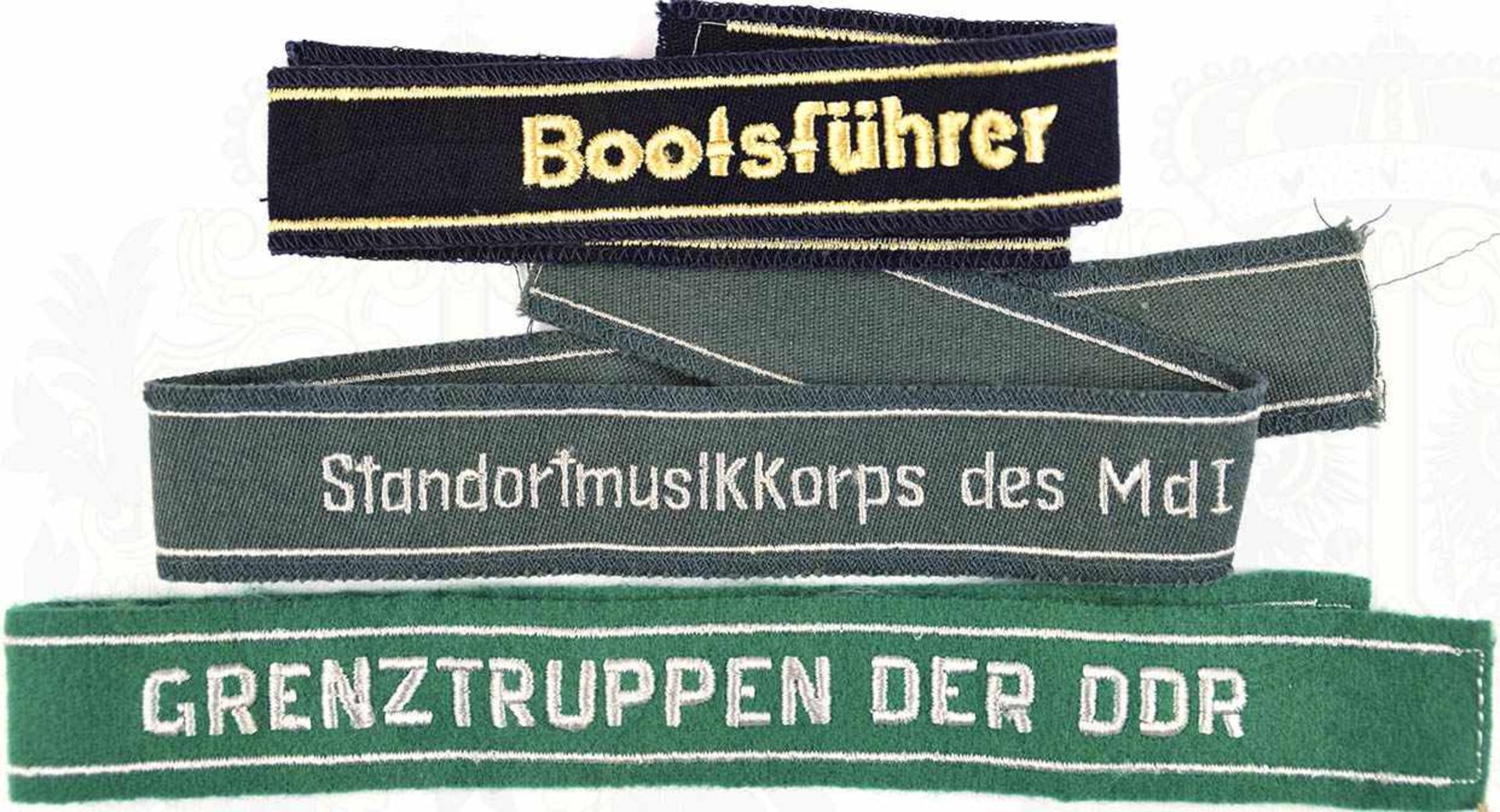 3 ÄRMELBÄNDER, „Grenztruppen der DDR“; „“Bootsführer“ u. „Standortmusikkorps des MDI“, ungetragen