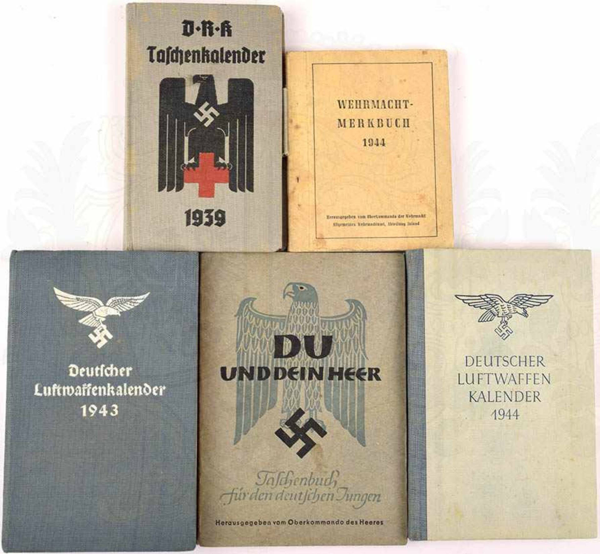 5 KALENDER/JAHRBÜCHER, „Deutscher Luftwaffen-Kalender“, Ausg. 1943 u. 1944; „DRK Taschenkalender