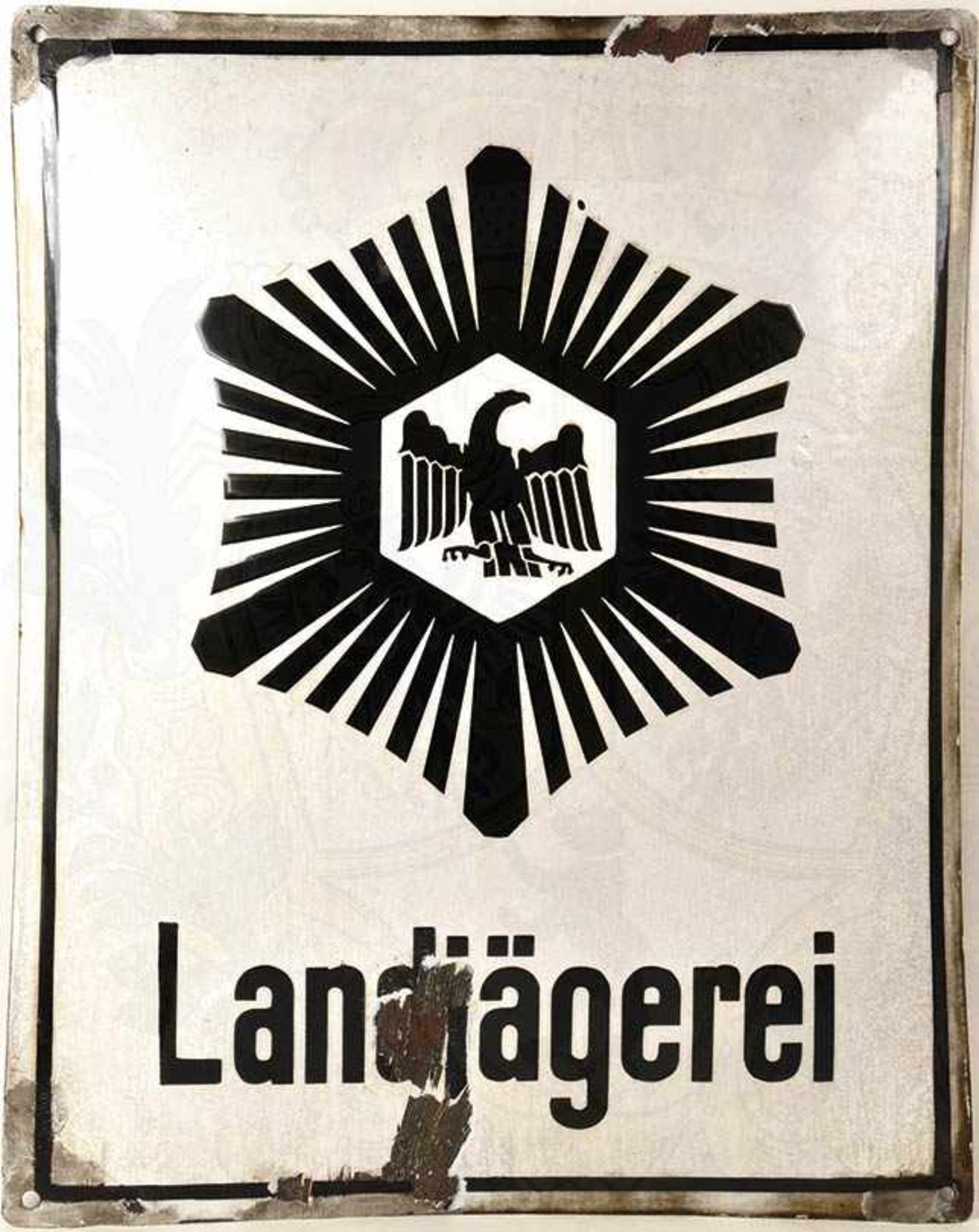 DIENSTSTELLEN-SCHILD „LANDJÄGEREI“ (Preußen), Stahlblech, s/w emaill., Polizeistern u. entspr.