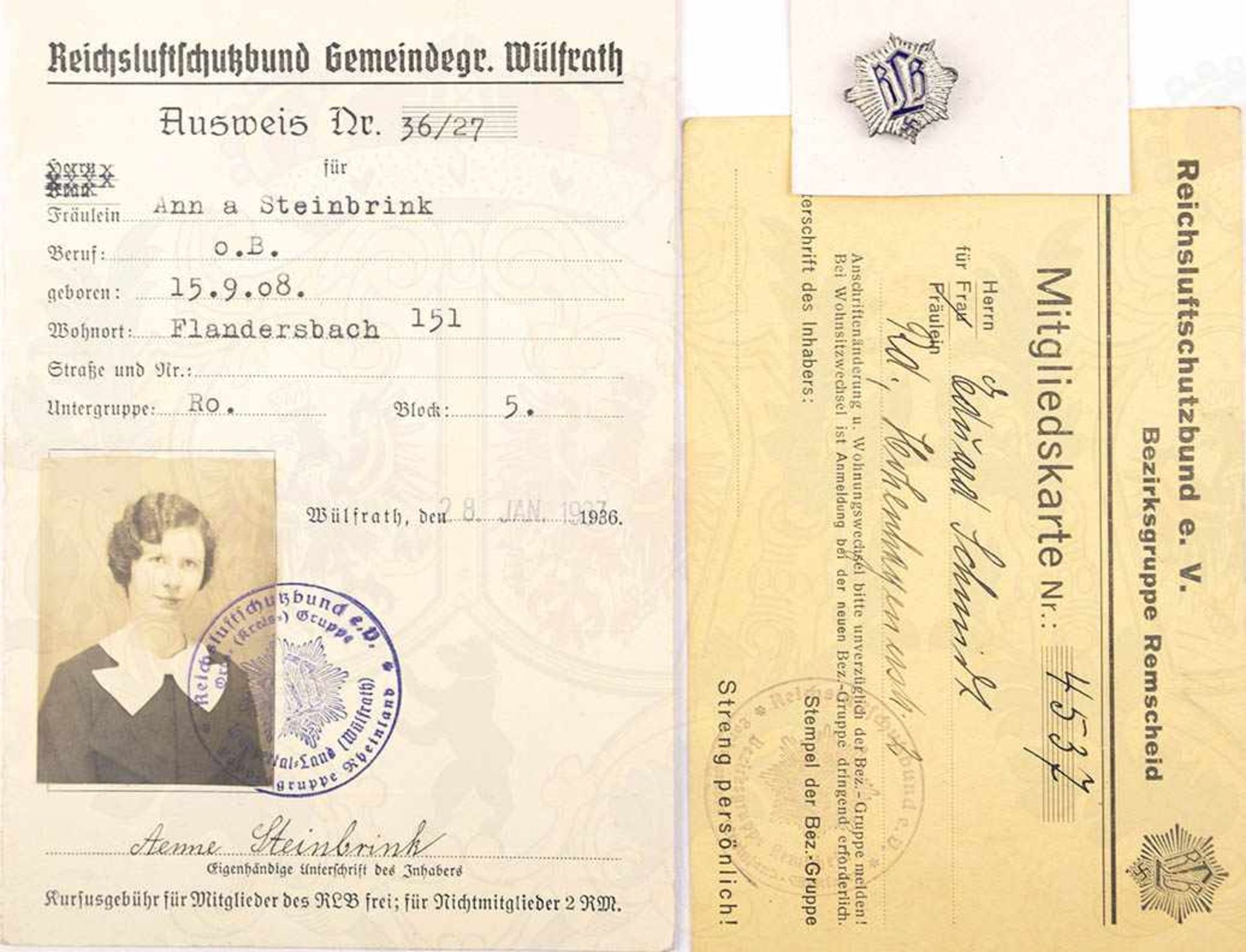 2 RLB-MITGLIEDSAUSWEISE, junge Frau in Wülfrath/Flandersbach, 1937, m. Lichtbild, 2 Prüfungen als