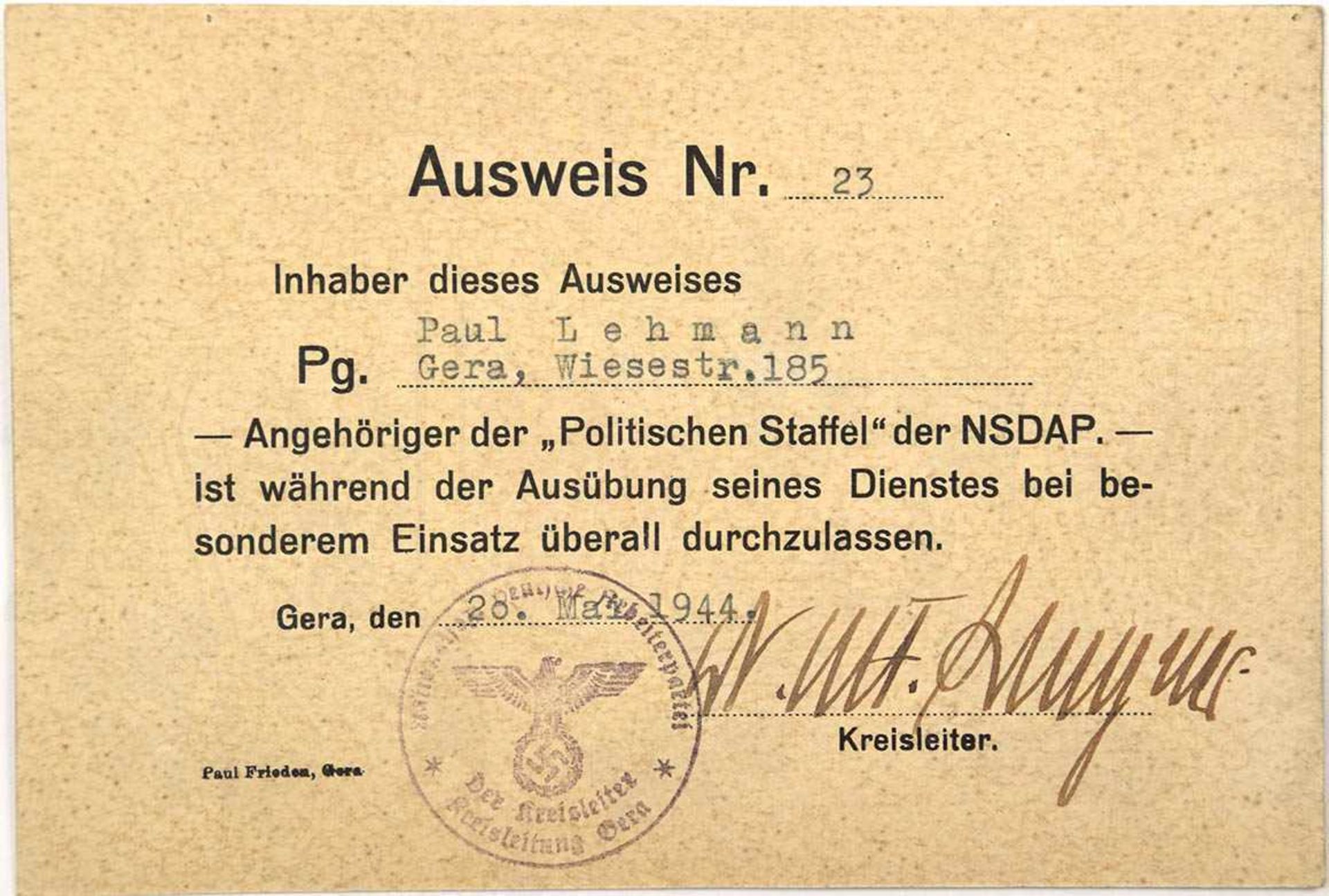 AUSWEISKARTE, e. Angehörigen d. „Politischen Staffel“ d. NSDAP, Gera, 28. 5. 1944, berechtigt z.