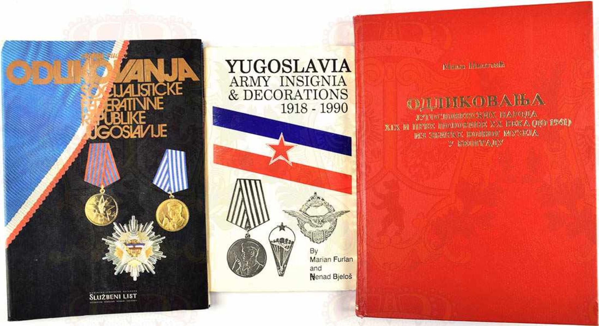 3 TITEL JUGOSLAWIEN: Army insignia and decorations 1918-1941; Auszeichnungen des jugoslawischen