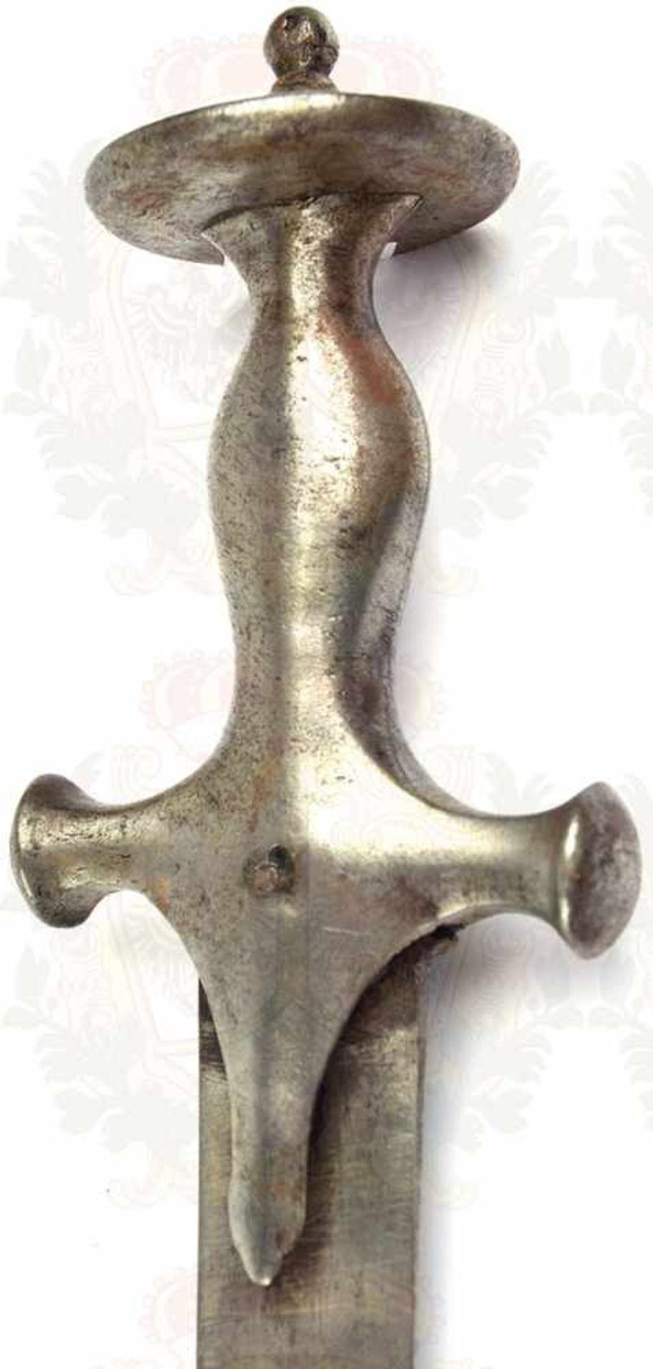 TULWAR, stark gekrümmte Keilklinge, etwas narbig u. fleckig, geputzt, L. 72 cm, schlichtes Eisen- - Bild 2 aus 2