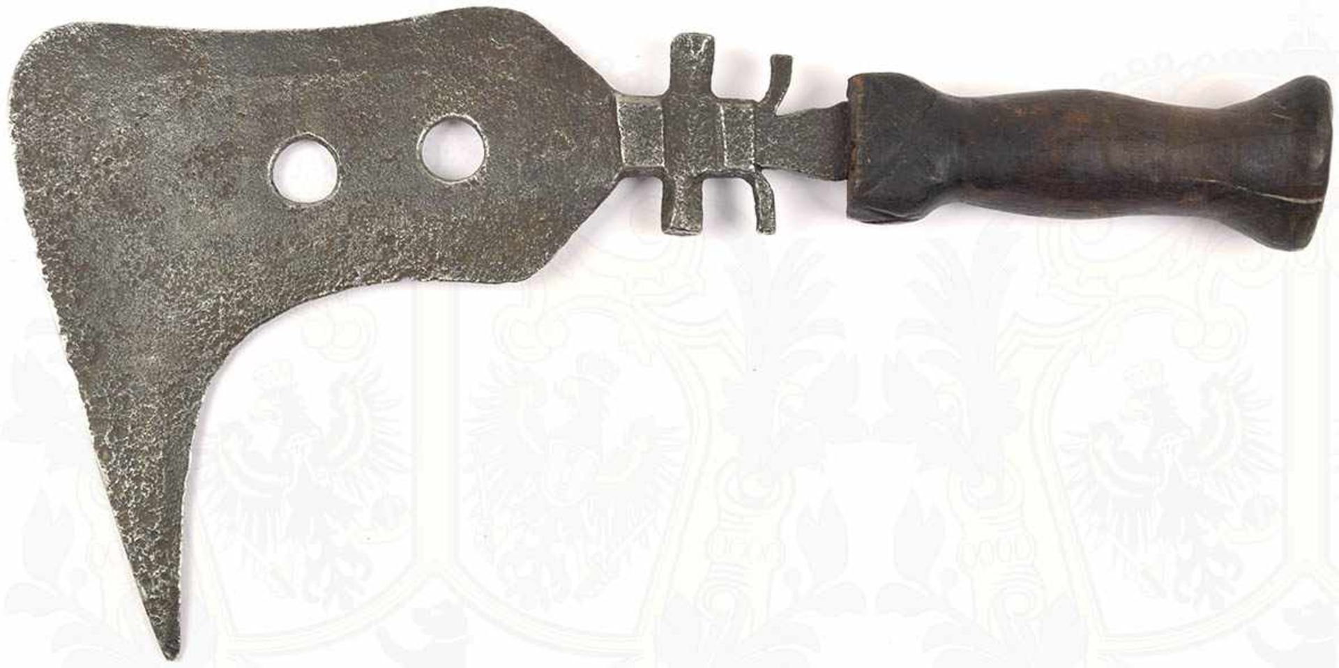 SICHELMESSER DER MANGBETU, Süd-Sudan, 2. H. 19. Jhd., schmiedeeiserne, zweischneidige Klinge, zwei