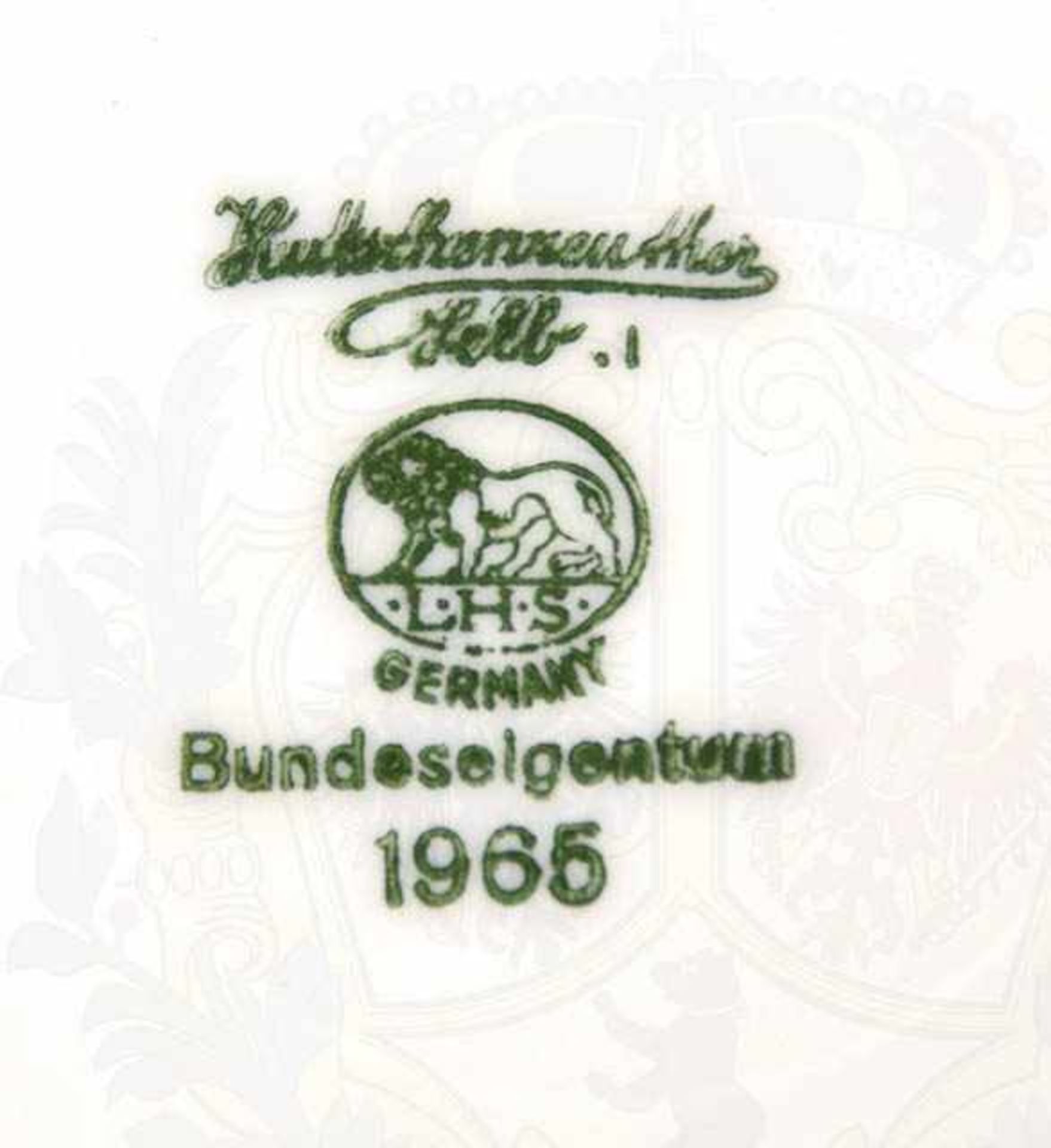 9 UNTERTASSEN, weißes Porzellan, glasiert, Böden bez. „Bundeseigentum“, versch. Herst., 4x „1961“, - Bild 4 aus 4