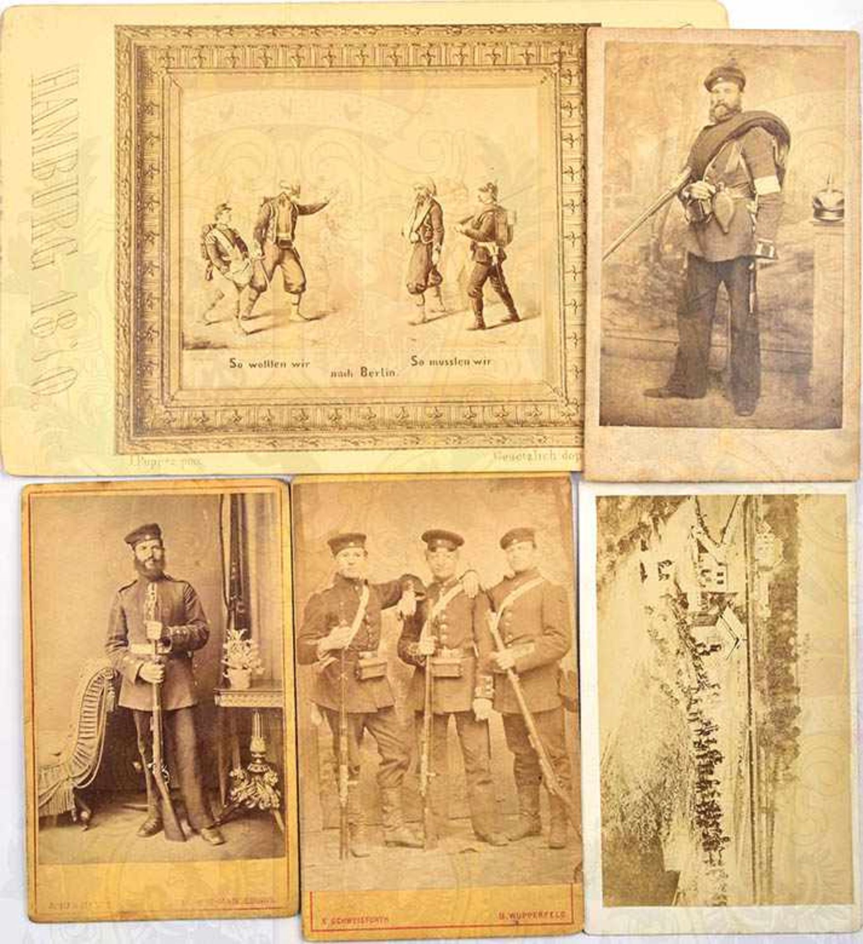 5 ATELIERFOTOS 1864-1871, 1x bez. Kampfszene 1864, schöne Momentaufnahme b. Vorrücken; Grenadier