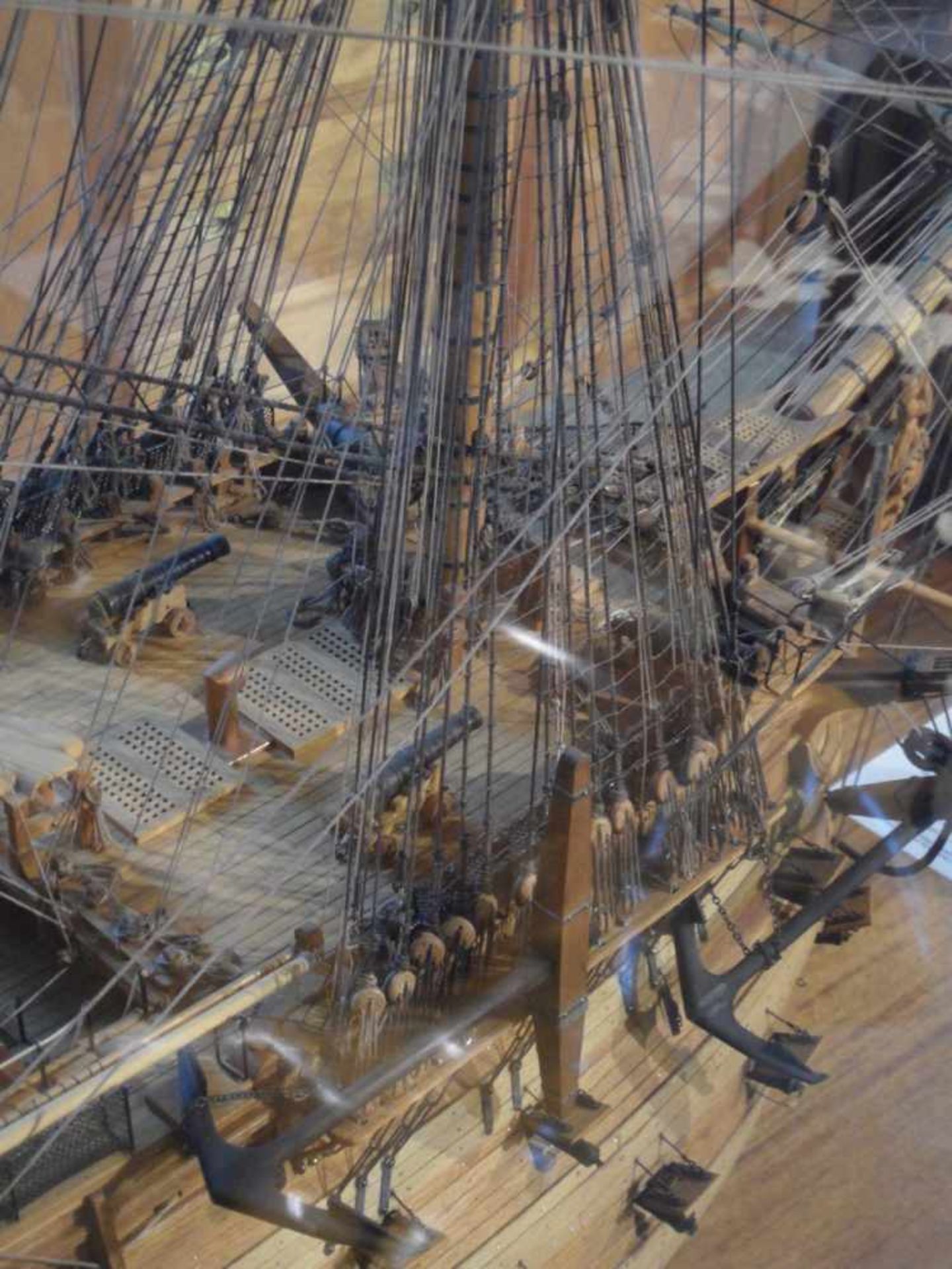 MODELL SEGELLINIENSCHIFF HMS VICTORY, äußerst detailliertes, vollständig in Handarbeit gefertigtes - Bild 24 aus 27