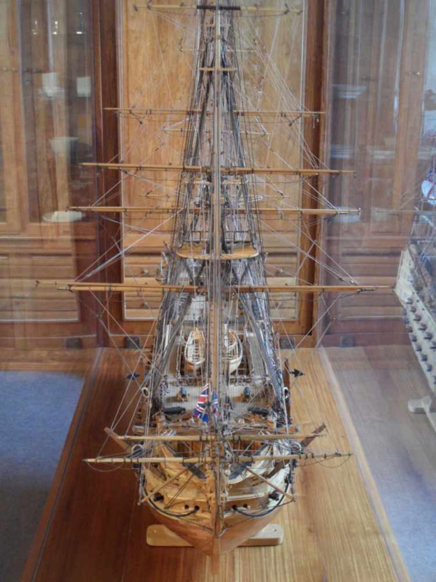 MODELL SEGELLINIENSCHIFF HMS VICTORY, äußerst detailliertes, vollständig in Handarbeit gefertigtes - Bild 16 aus 27