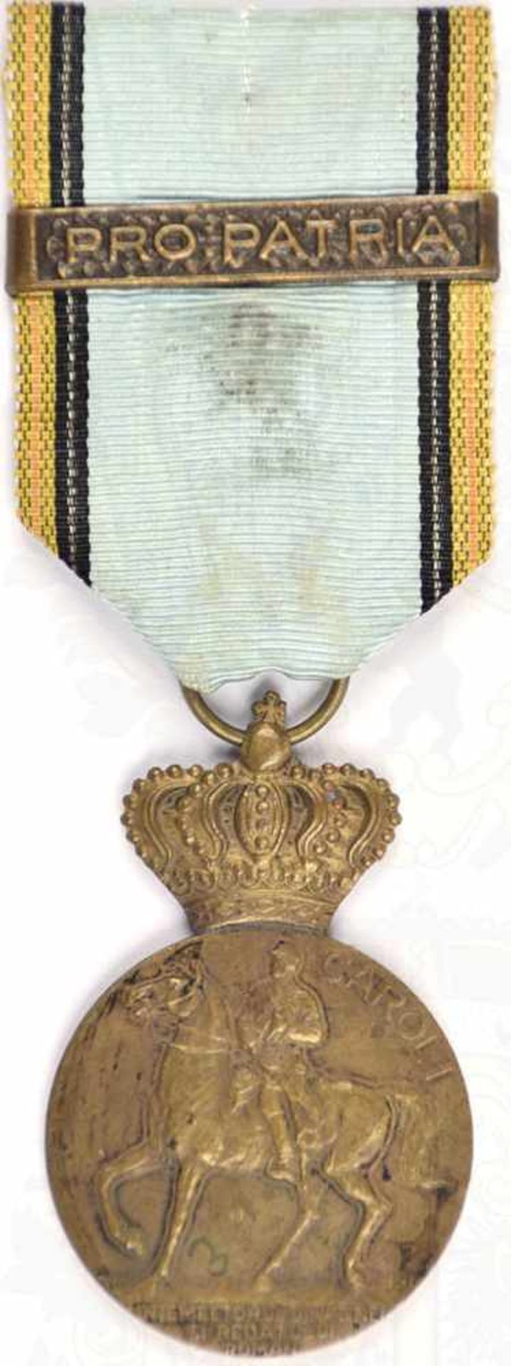 KÖNIG KARL I. - ERINNERUNGSMEDAILLE 1839-1939, Bronze, etwas Belag, am Band m. Spange „Pro Patria“