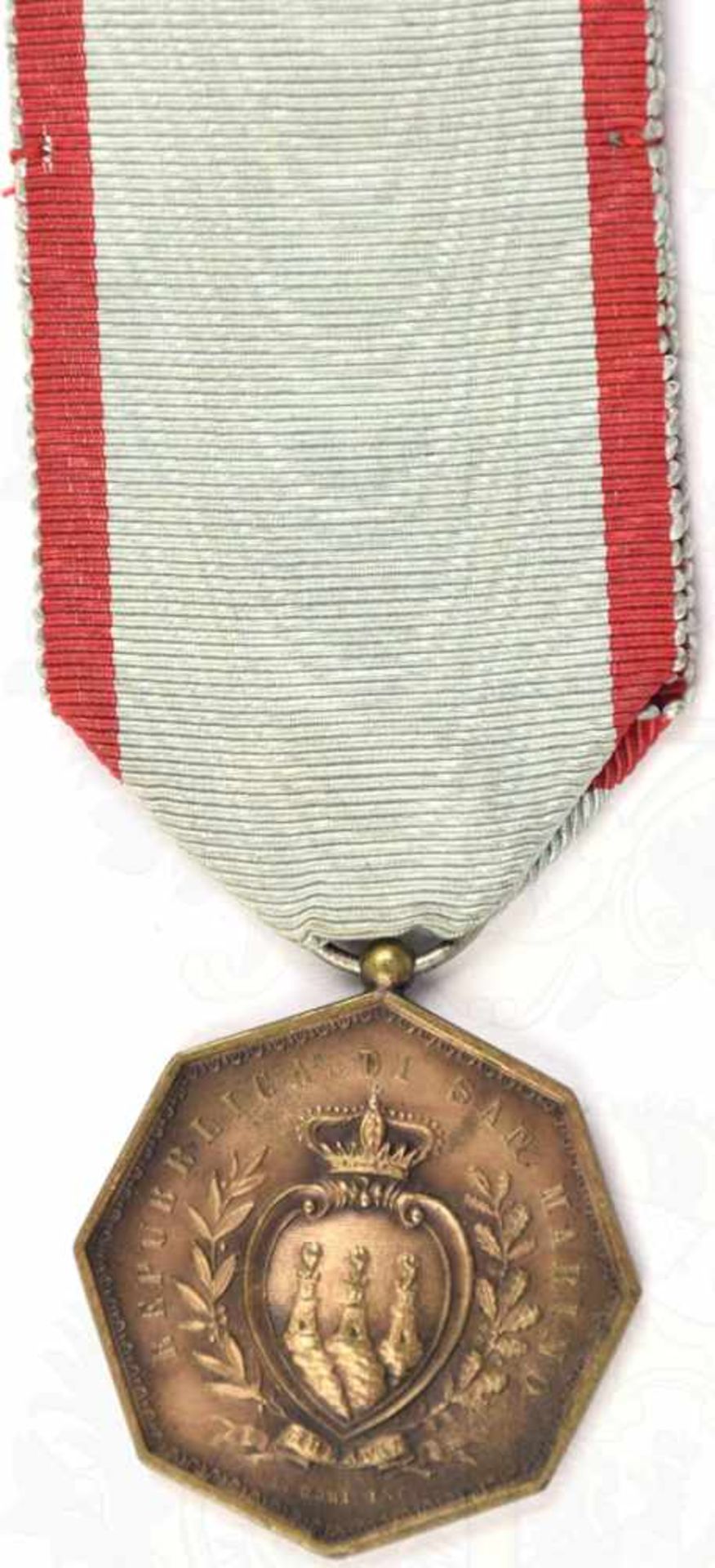 ORDEN DES HEILIGEN MARINUS, Bronzene Verdienstmedaille, a. Bd.