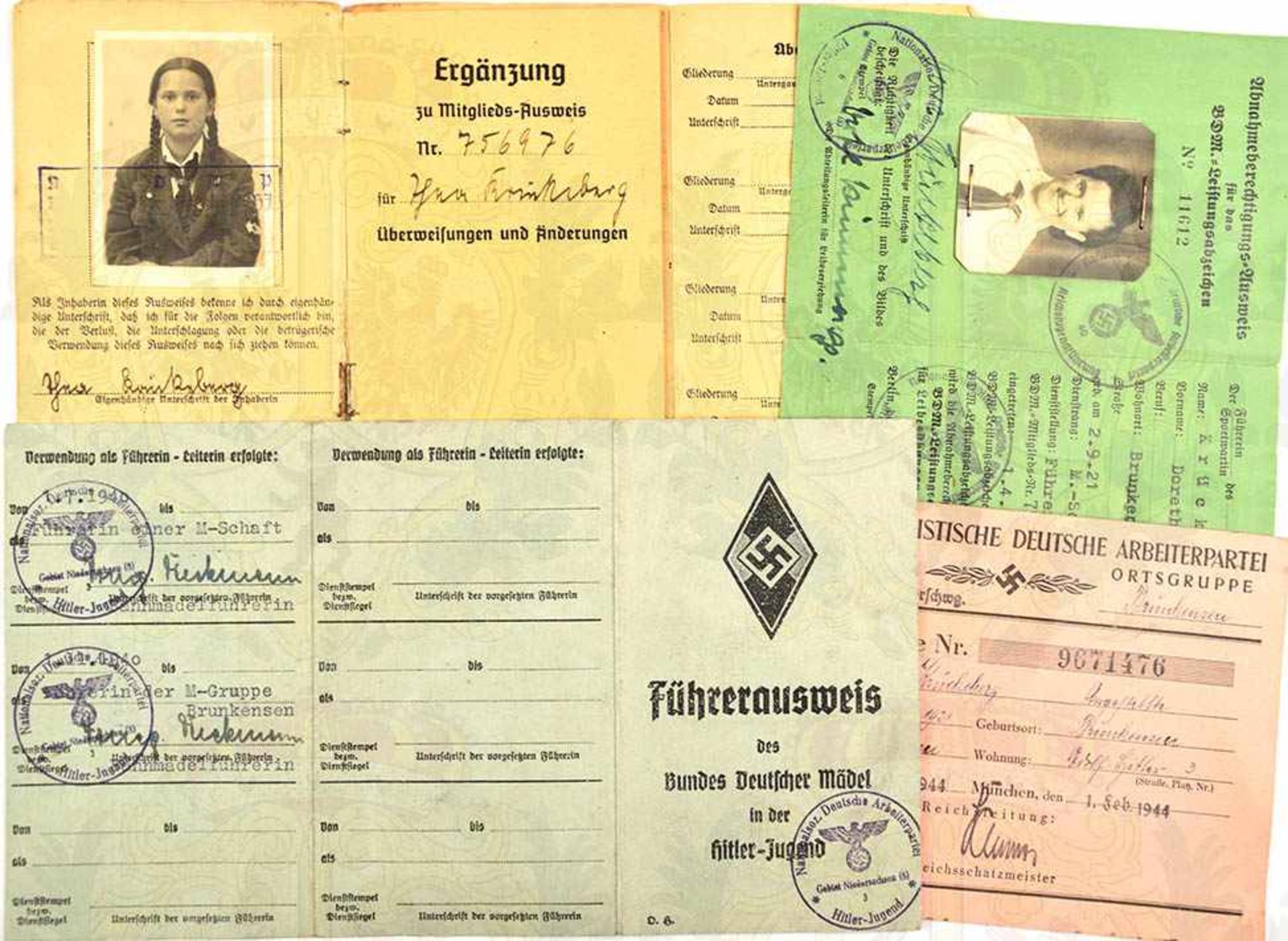 AUSWEISGRUPPE EINER BDM-GRUPPENFÜHRERIN, BDM-Mitgliedsausweis 1934, Gau 2 Hildesheim, zahlr.
