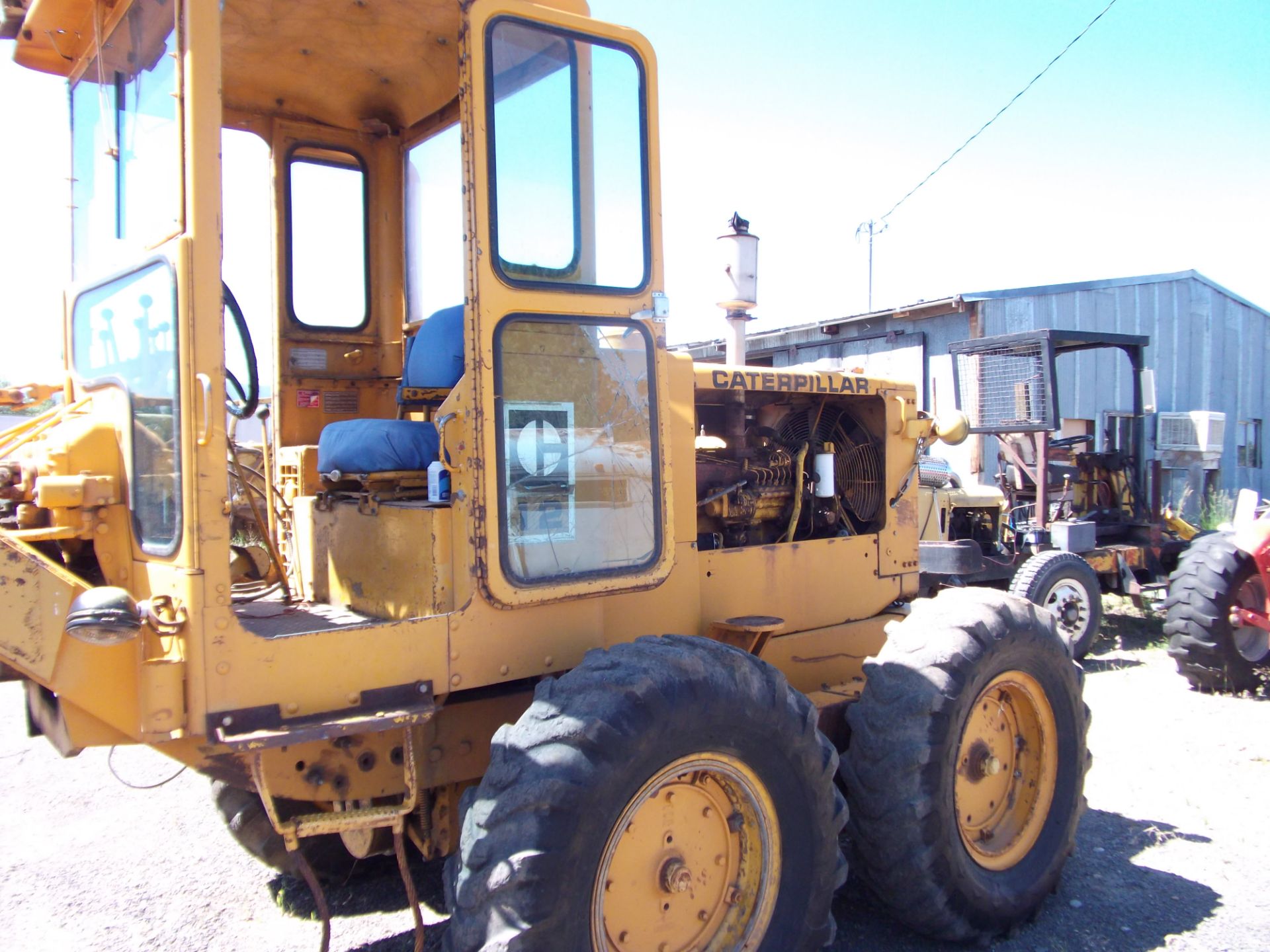 Caterpillar 12 F road grader 12' - Image 4 of 8