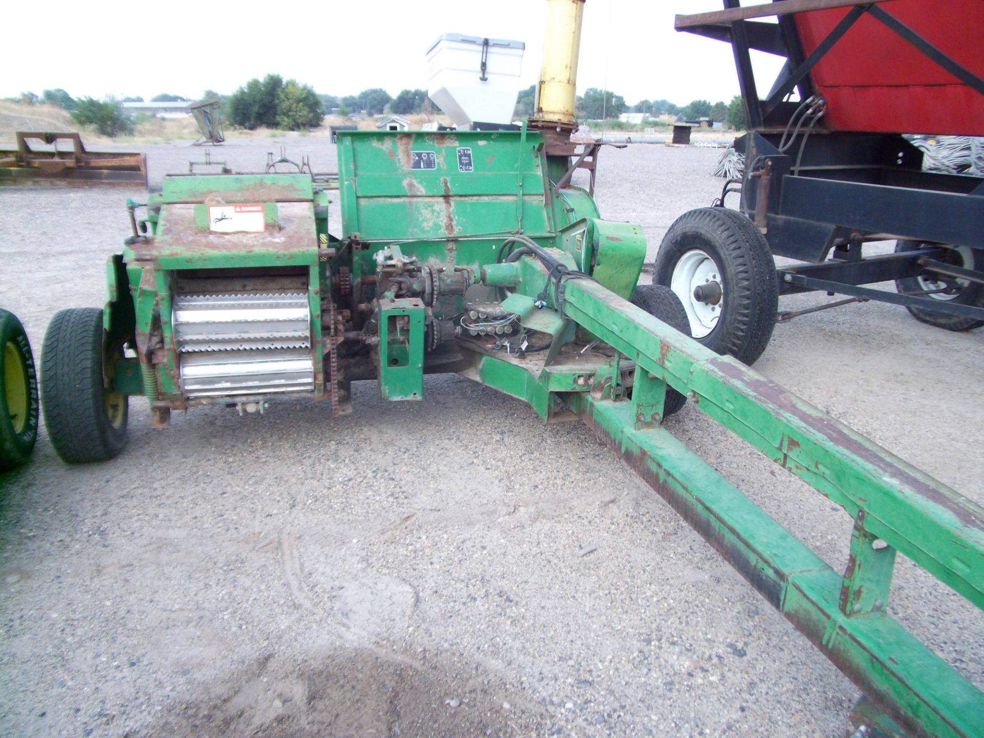 1- JD 3690 PTO pull type chopper w/ hay head and 1 for parts - Image 5 of 5
