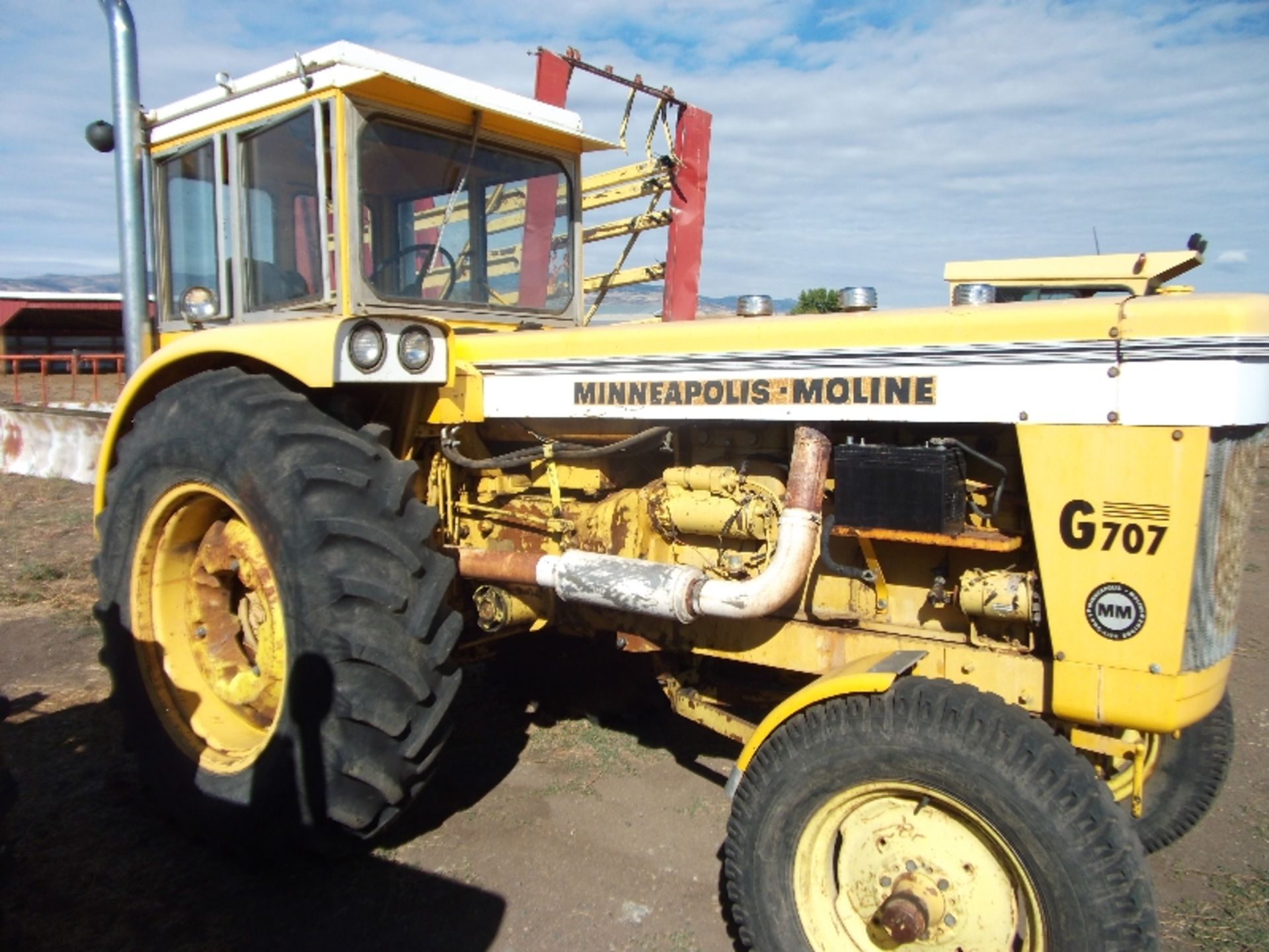 Minneapolis Moline G-707 2 hyd remotes 18.4X34 rubber wide front cab 3411 hrs - Image 2 of 12