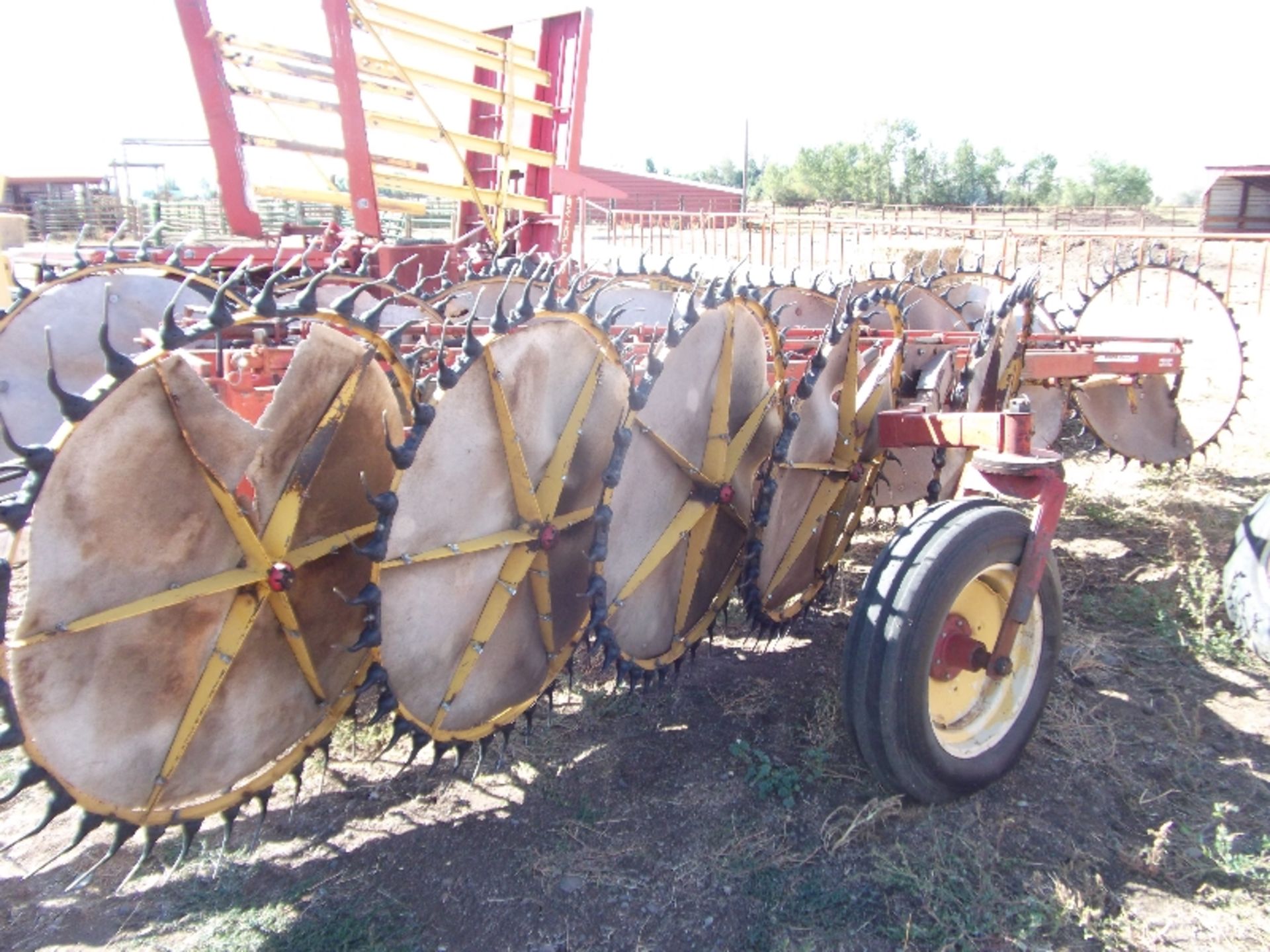 Darf 13 wheel hay rake - Image 3 of 3