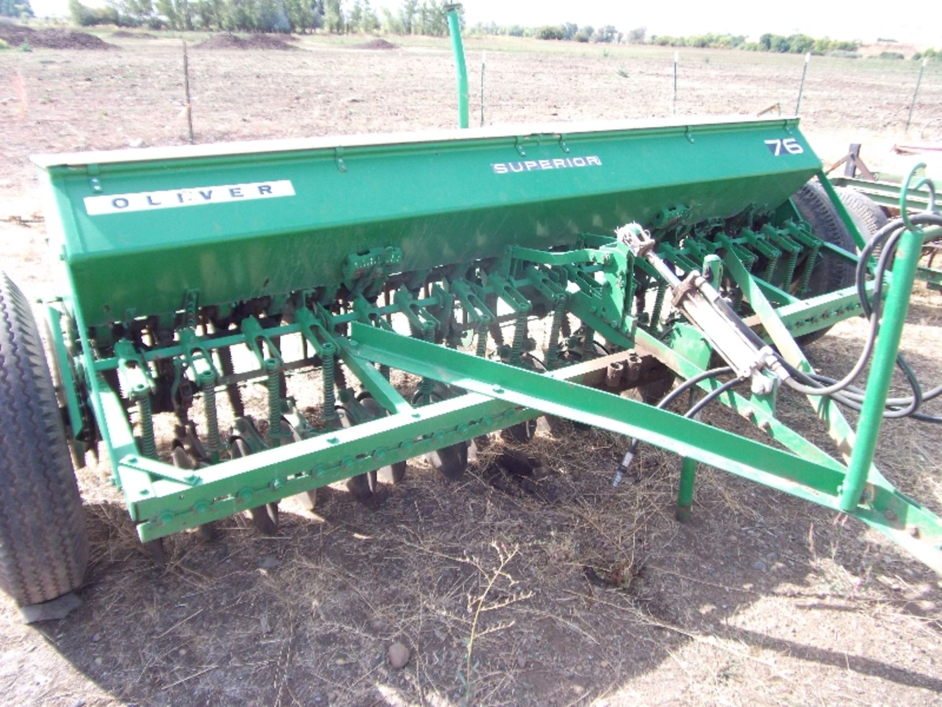 Oliver 76 10’ double disc grain drill w/ seeder