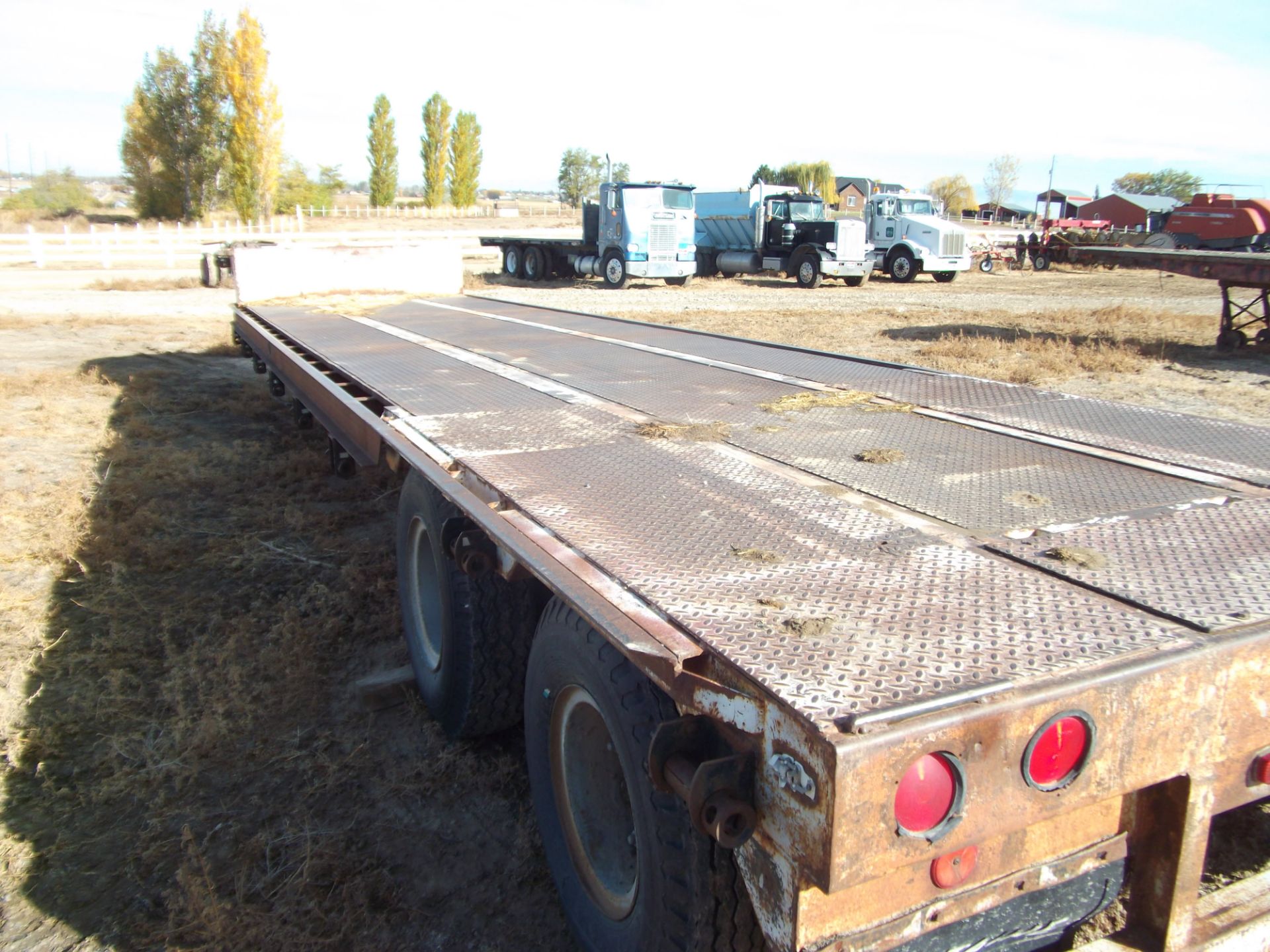 1979 Fontaine 42’ drop deck semi-trailer w/ steel deck - Image 3 of 5