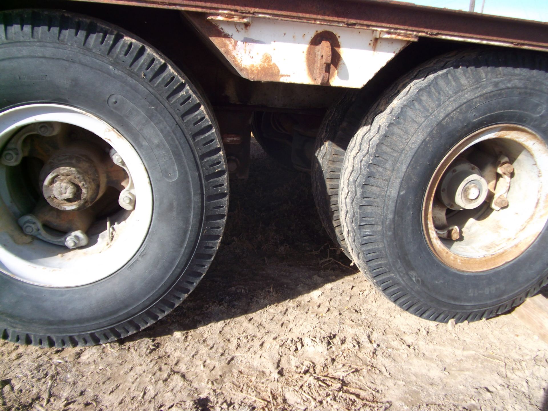 1979 Fontaine 42’ drop deck semi-trailer w/ steel deck - Image 4 of 5