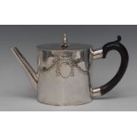 A George III silver cylindrical drum teapot, loose-fitting cover with leafy knop finial,