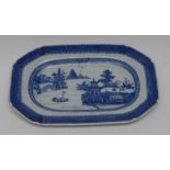 An 18th century Chinese canted rectangular side plate, decorated in underglaze blue with pagoda,