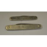 An Edwardian silver pen knife, Chester 1907; another, Sheffield 1909, 32.