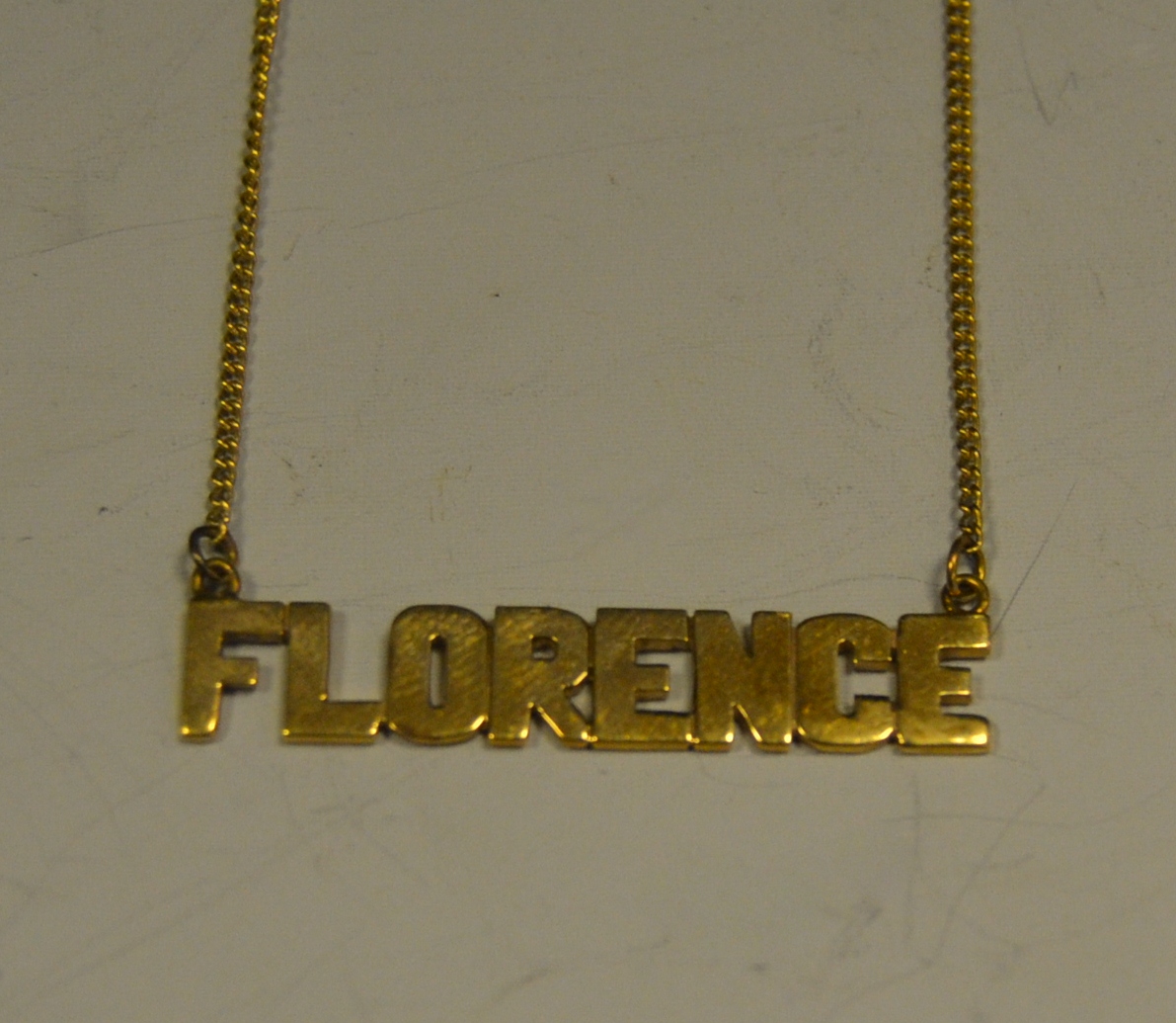 A 9ct gold necklace, Florence, 3.