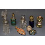 An Edwardian silver mounted and hobnail cut clear glass scent bottle,