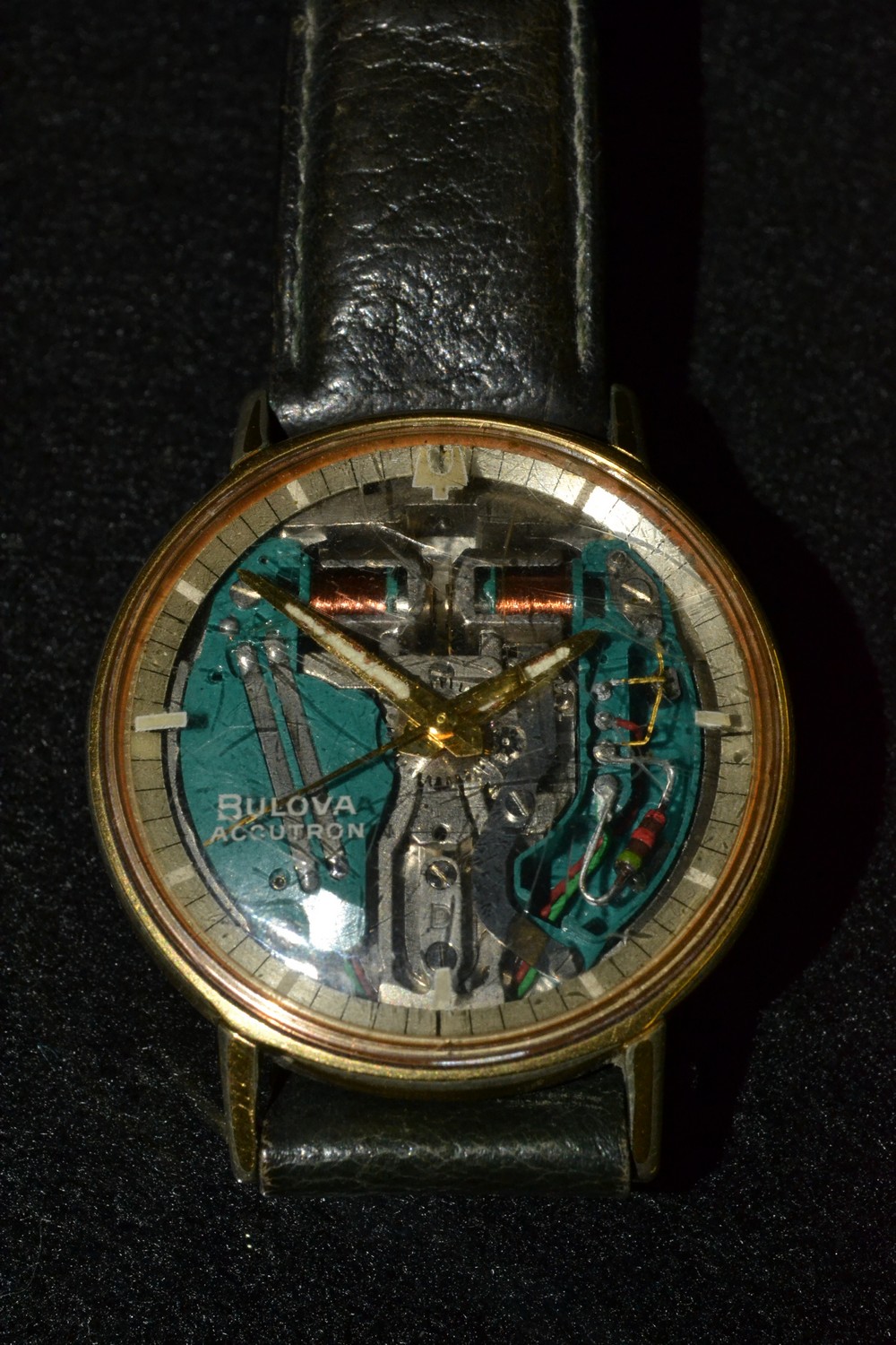 Bulova - A 1960s Bulova Accutron Spaceview 23-102 gentleman's wristwatch, 214H tuning fork movement,