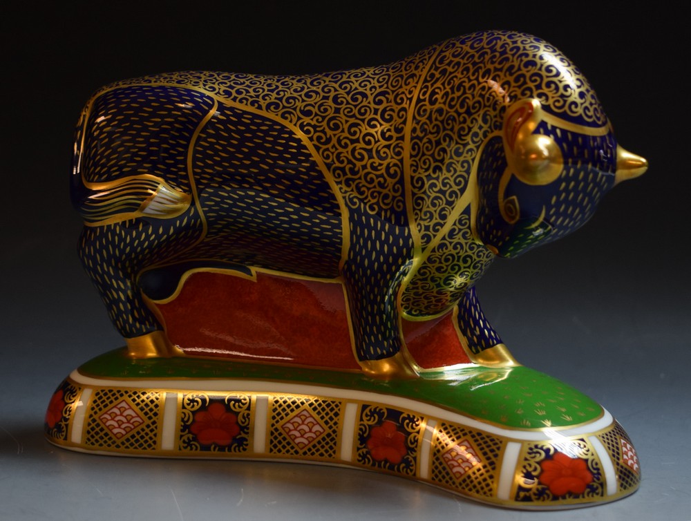 A Royal Crown Derby paperweight, Bull,