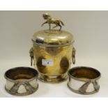 An Edwardian E.P.N.S ice bucket, hinged cover with horse finial, c.