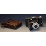 Cameras - a West German Balda Baldafix folding concertina 35mm camera, a Zeiss leather case,