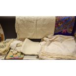 Textiles - linen and lace edged cloths, doilies,