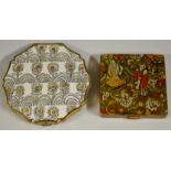 Powder Compacts - a Vogue Vanities shaped square Chinoiserie compact,
