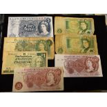 UK & other banknotes £5 Series C J Q Hollom C/Unc., 10/- Series C J Q Hollom C/unc.