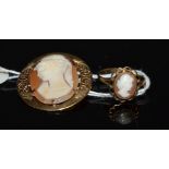 A 9ct gold mounted cameo ring ;