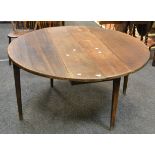 An oak gateleg table, c.