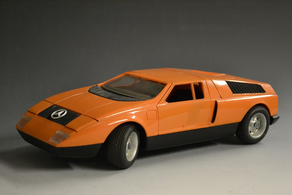 Schuco Toys - a battery operated plastic large scale Mercedes sports car, 5508, C111 - orange body,