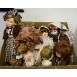 Dolls - a mother and daughter group, others, porcelain heads,