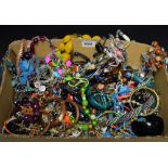 Costume Jewellery - Bangles, Bracelets, Dress Rings, Necklaces,