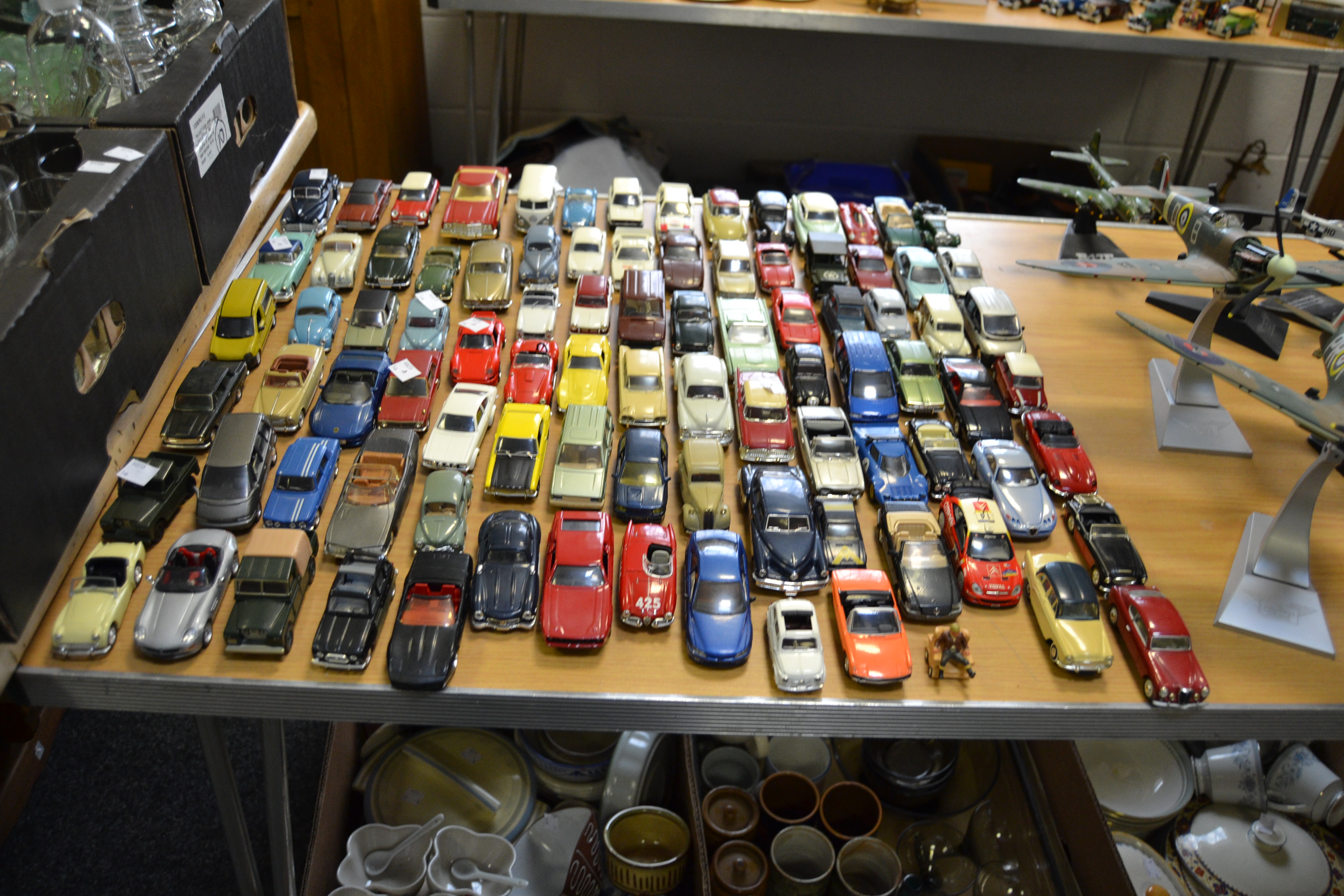 Toys - various loose die cast model classic cars including Solido Renault 8 Gordini,