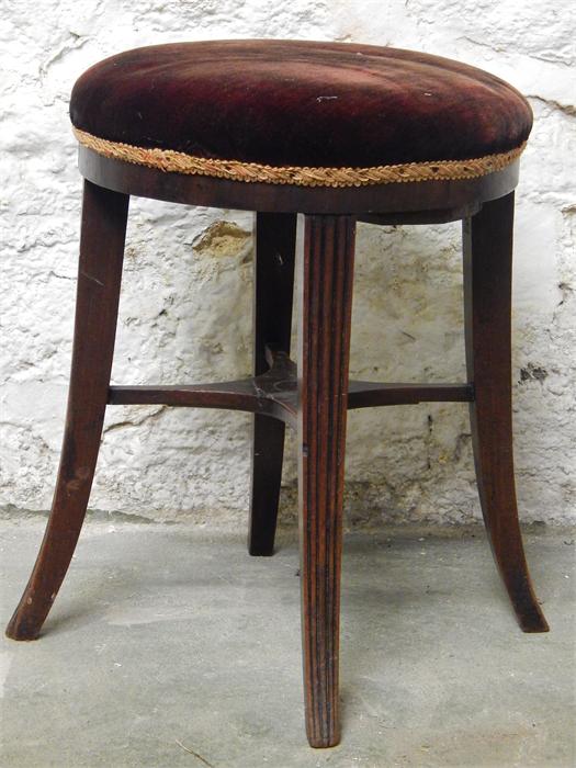 Piano Stool, Mahogany with Reeded Splay Legs, Regency, first half 19th century now with fixed top,