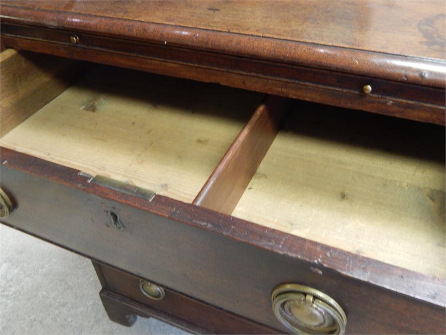 Small Mahogany Bachelors Chest with Carrying Handles. Chest of drawers with replaced cast handles in - Image 9 of 18