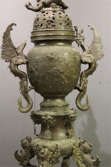 A Large floor standing Bronze Chinese / oriental temple Censer / Incense burner and cover. dragon, - Image 30 of 78