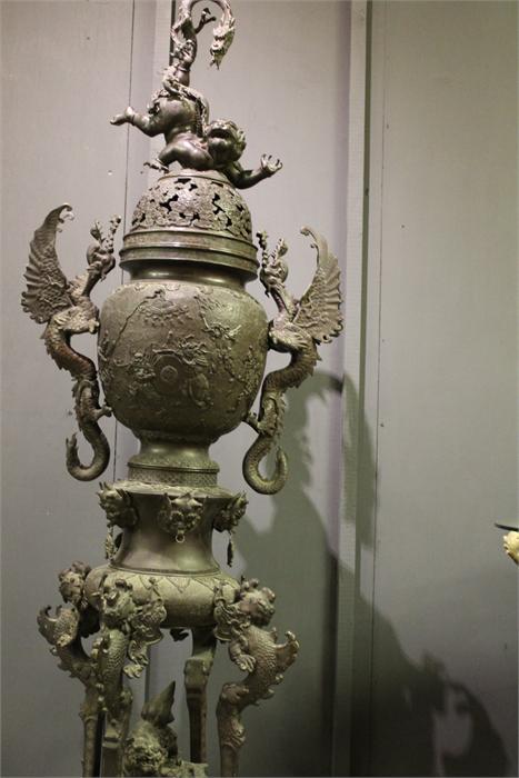A Large floor standing Bronze Chinese / oriental temple Censer / Incense burner and cover. dragon, - Image 61 of 78